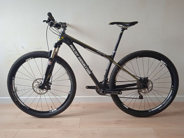 Tweedehands Rocky Mountain Vertex 970 RSL 2014 2014 Mountainbike — afbeelding 2 van 4