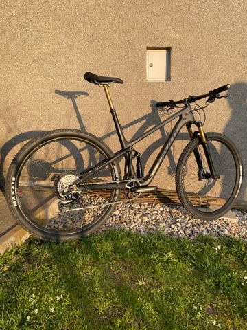 Brugt Pivot Mach 4 Shimano XTR 2024 Mountainbike — billede 1 af 10