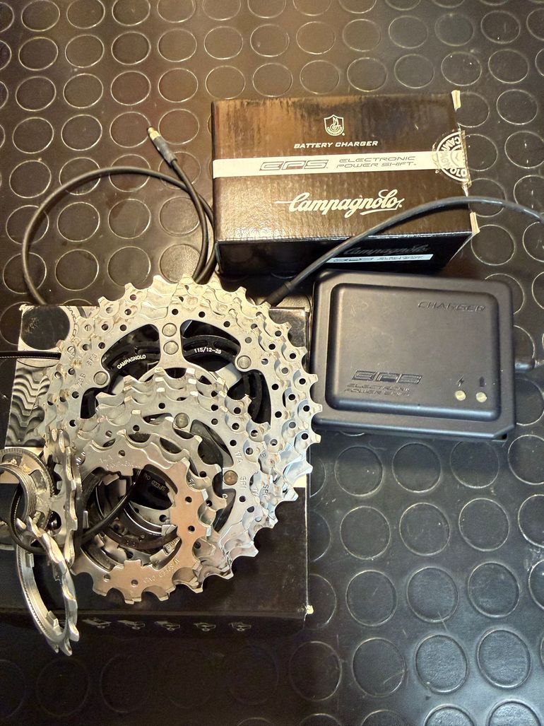 Giant Tcr Campagnolo Super Record EPS 2016 Road & Gravel d'occasion — image 11 sur 12