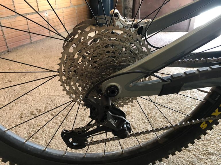 Used Ghost Path Riot Advanced 2025 Mountainbike, Light Gray — image 3 of 8