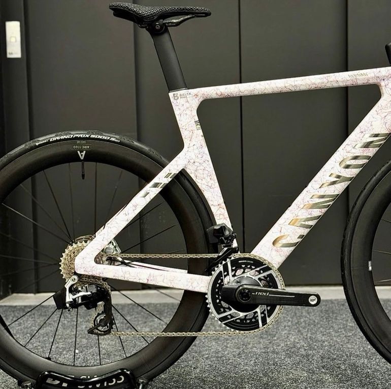 Used Canyon Aeroad CFR AXS 2025 2025 Road & Gravel, White — image 2 of 3