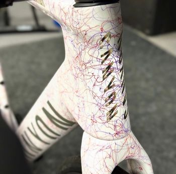 Used Canyon Aeroad CFR AXS 2025 2025 Road & Gravel, White — image 3 of 3