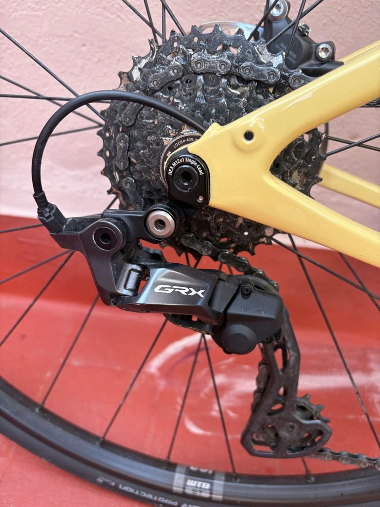 Używany Cannondale Topstone Carbon 3 2025 2025 Road & Gravel — zdjęcie 3 z 7