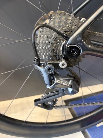 Giant TCR Advanced Disc 1+ Pro Compact 2022 2022 Road & Gravel d'occasion — image 4 sur 8