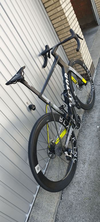Używany Factor OSTRO VAM - SRAM Red w/ Power Meter - New 2024 2024 Road & Gravel — zdjęcie 6 z 7