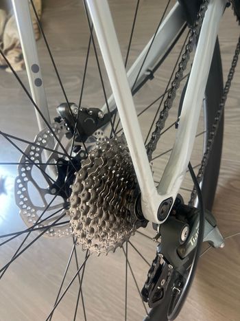 CUBE ATTAIN, RACE 2026 2026 Road & Gravel de segunda mano, Gris claro — imagen 6 de 6