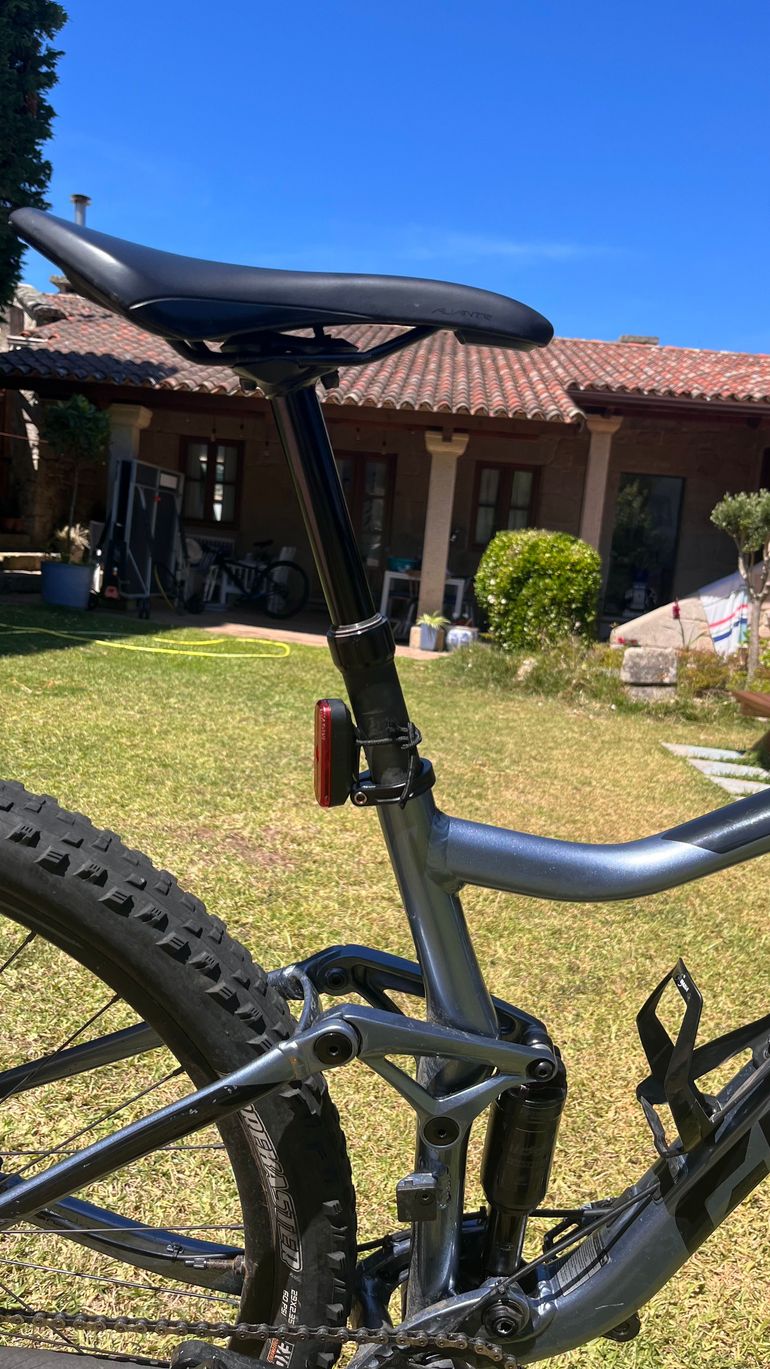 Giant Stance 2022 2022 Mountainbike d'occasion — image 7 sur 13