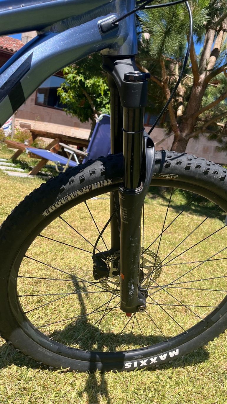 Giant Stance 2022 2022 Mountainbike d'occasion — image 9 sur 13