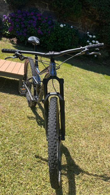 Giant Stance 2022 2022 Mountainbike d'occasion — image 4 sur 13