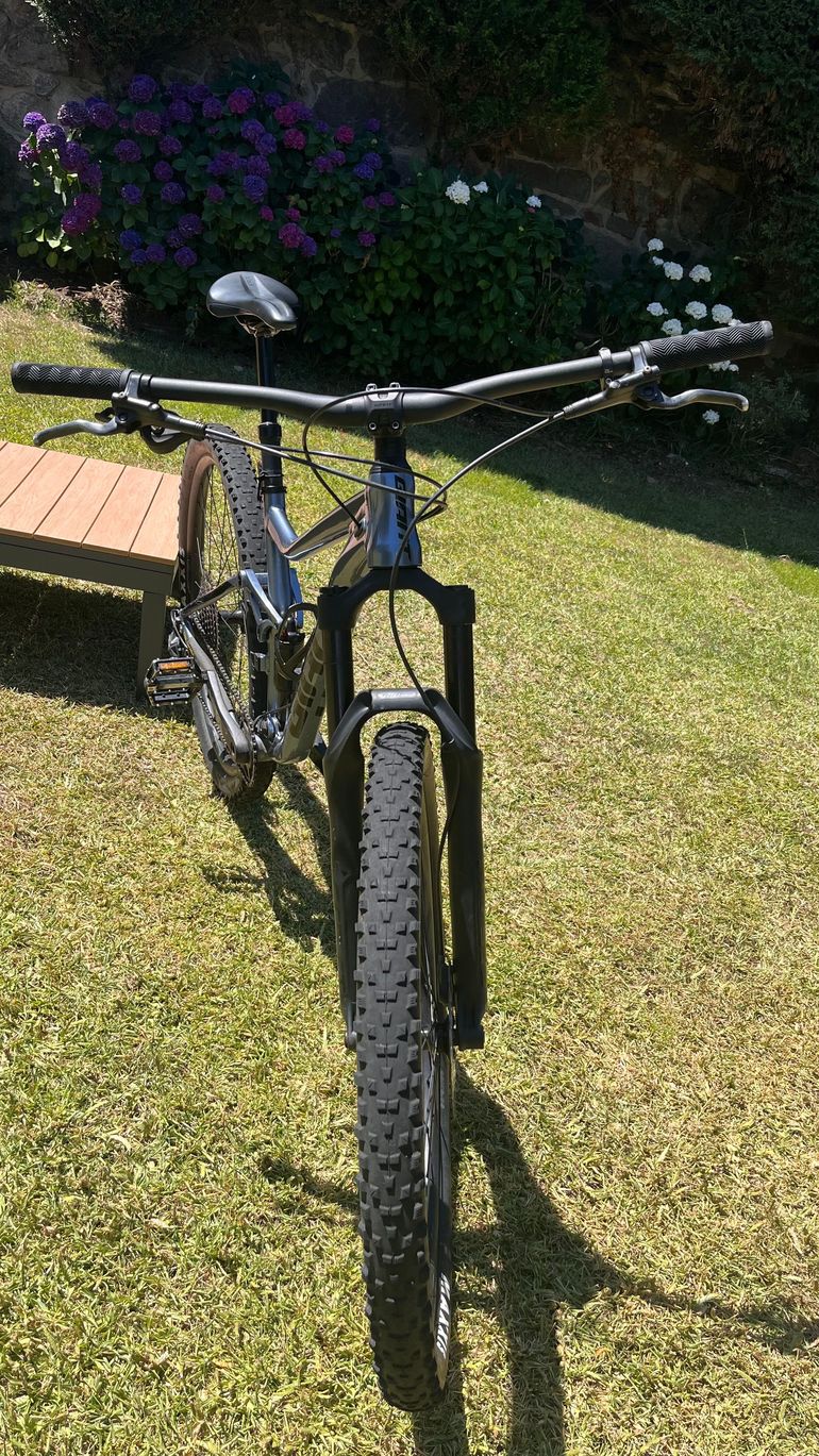 Giant Stance 2022 2022 Mountainbike d'occasion — image 4 sur 13