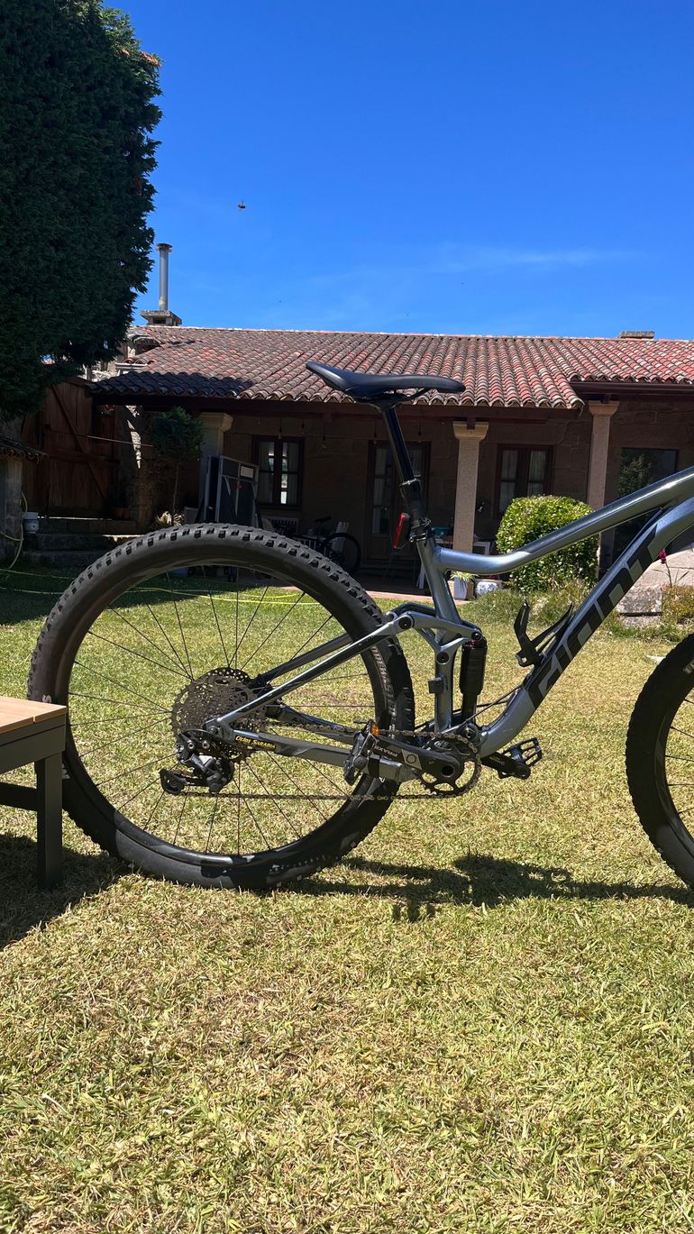 Giant Stance 2022 2022 Mountainbike d'occasion — image 5 sur 13