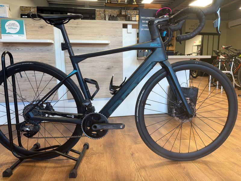 Used BMC Roadmachine AMP ONE 2023 2023 Road & Gravel, Black — image 2 of 5