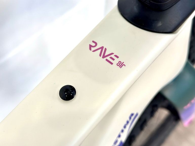 Wilier Rave SLR - Gravel SRAM RED XPLR AXS E1 1X13S 2025 2025 Road & Gravel de segunda mano, Blanco — imagen 6 de 9