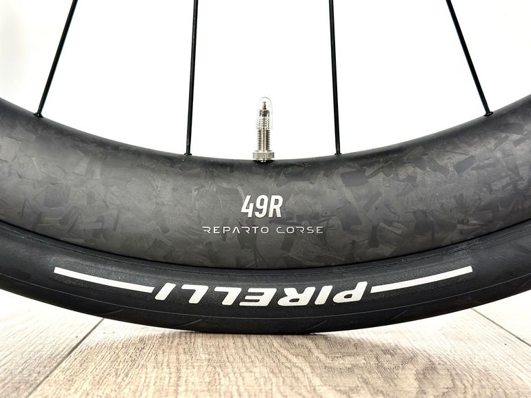 Použité Bianchi Infinito Launch Edition ULTEGRA DI2 2026 2026 Road & Gravel — obrázek 7 z 10