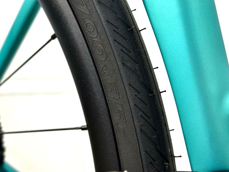 Used Bianchi Infinito 105 2026 2026 Road & Gravel, Green — image 7 of 8