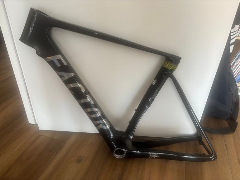 Käytetty Factor OSTRO VAM - Frameset Premium 2024 Frameset 2024 Road & Gravel — kuva 6 / 10