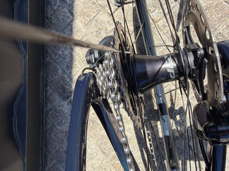 Używany Orbea ORCA M20iTEAM 2022 2022 Road & Gravel — zdjęcie 9 z 10