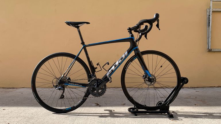 Brugt Fuji Custom Shimano Ultegra 2021 Road & Gravel — billede 1 af 12