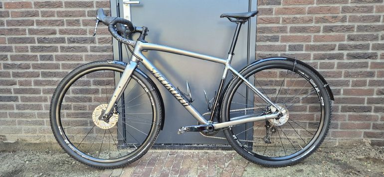 Specialized Diverge Comp E5 2022 2022 Road & Gravel de segunda mano, Gris claro — imagen 2 de 24