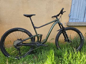 Tweedehands Giant Trance 29 1 2024 2024 Mountainbike — afbeelding 1 van 3