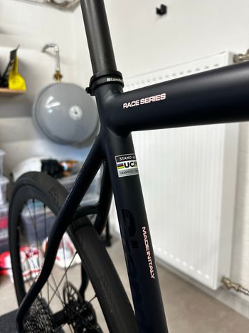 Used Standert Kreissäge RS Black Widow Sram Force AXS D2 2024 2024 Road & Gravel, Blue — image 4 of 24