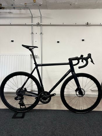Used Standert Kreissäge RS Black Widow Sram Force AXS D2 2024 2024 Road & Gravel
