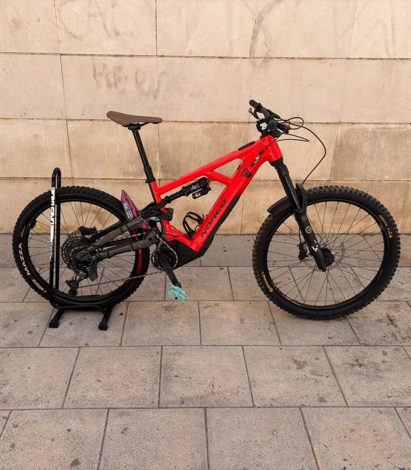 Used Norco Range VLT A1 2024 2024 Mountainbike, Red — image 1 of 5