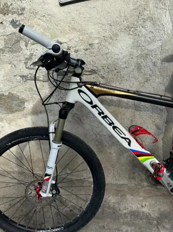 Orbea ALMA CARBON 2008 LTD EDITION 2008 Mountainbike de segunda mano, Blanco — imagen 3 de 7