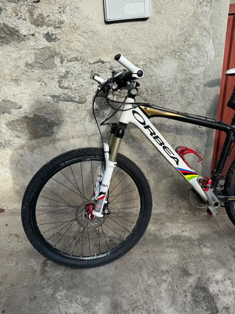 Orbea ALMA CARBON 2008 LTD EDITION 2008 Mountainbike de segunda mano, Blanco — imagen 2 de 7