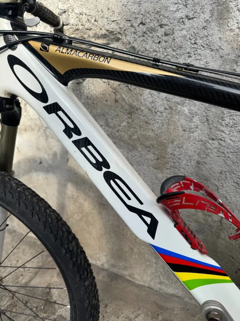 Orbea ALMA CARBON 2008 LTD EDITION 2008 Mountainbike de segunda mano, Blanco — imagen 4 de 7