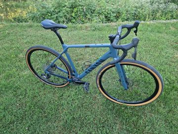 Używany Canyon Grizl CF SL 7 eTap 2023 2023 Road & Gravel