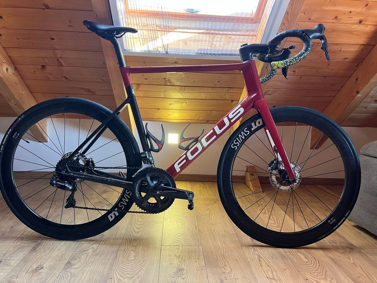 Tweedehands Focus IZALCO MAX DISC 9.6 2021 2021 Road & Gravel — afbeelding 1 van 5