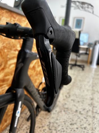 Použité Specialized Tarmac SL7 Comp - Shimano 105 Di2 2025 2025 Road & Gravel — obrázek 14 z 15