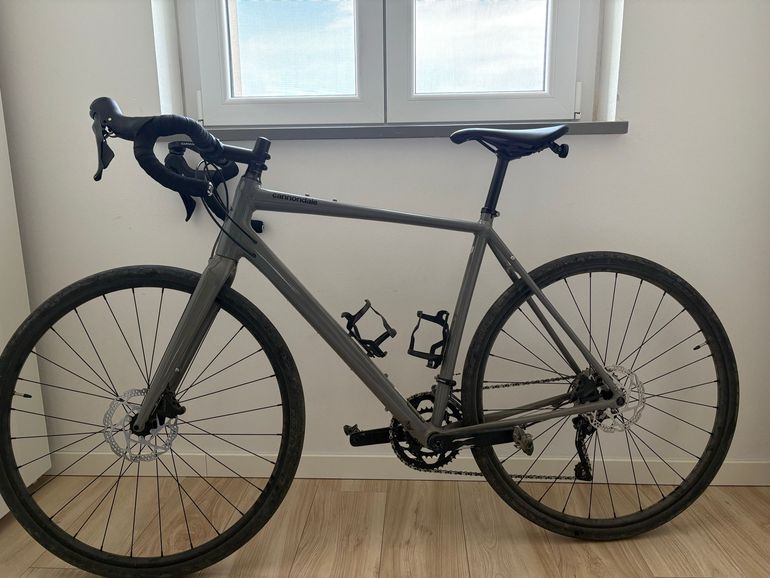 Używany Cannondale Topstone 2 2021 2021 Road & Gravel — zdjęcie 2 z 12