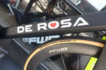 Used De Rosa DeRosa SK Pininfarina 56cm Carbon Dura Ace Di2 (2022) 2022 Road & Gravel, Black — image 2 of 10