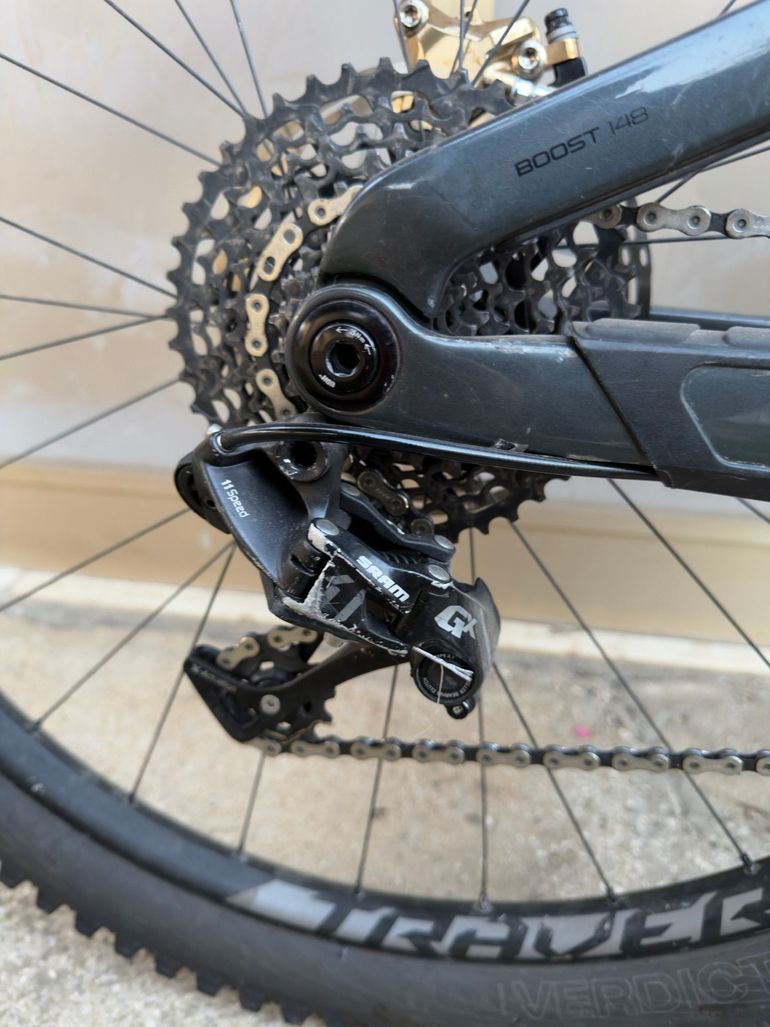 Trek Slash 9.8 GX 2022 2022 Mountainbike d'occasion — image 3 sur 7