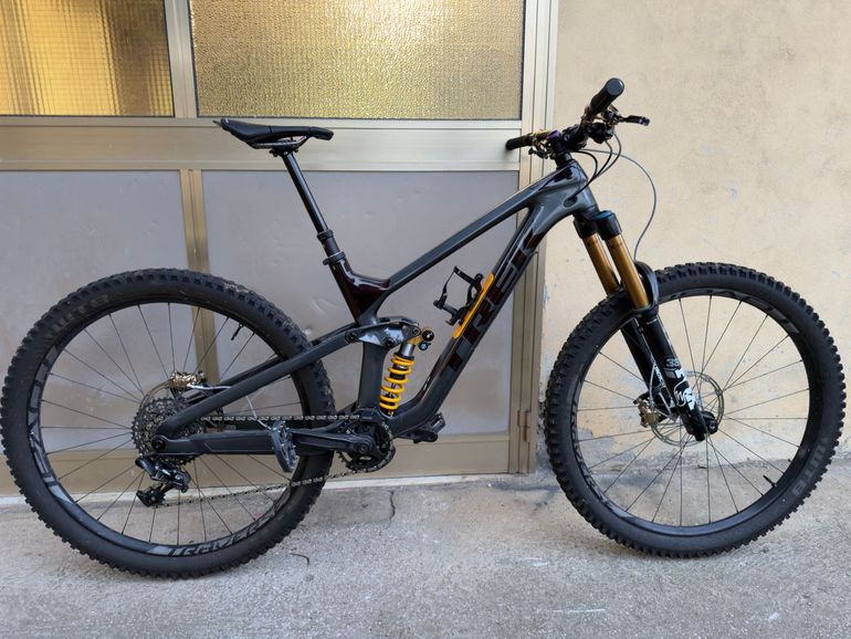 Trek Slash 9.8 GX 2022 2022 Mountainbike d'occasion — image 1 sur 7