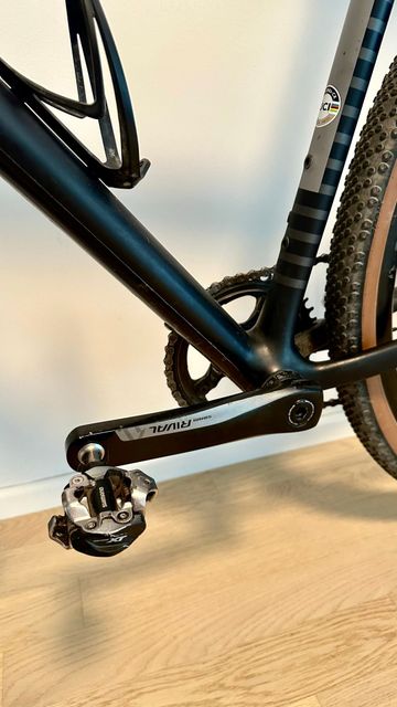 Used Specialized Crux Comp 2022 2022 Road & Gravel, Black — image 8 of 10