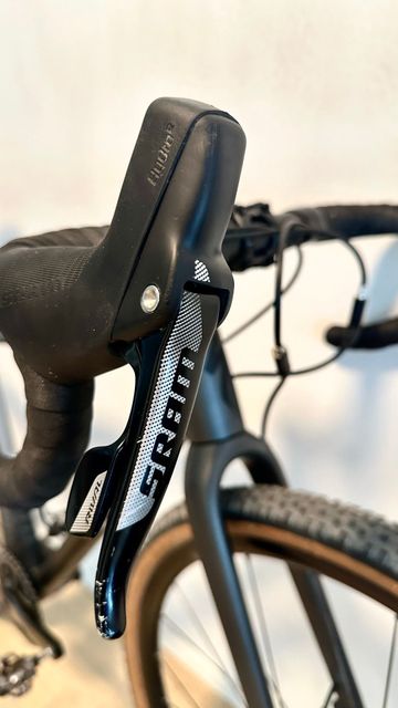 Used Specialized Crux Comp 2022 2022 Road & Gravel, Black — image 9 of 10