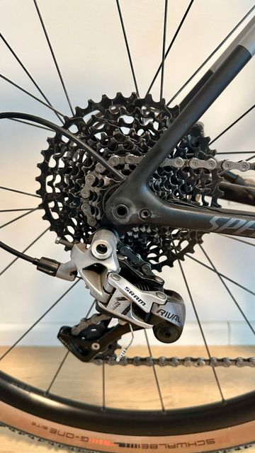 Used Specialized Crux Comp 2022 2022 Road & Gravel, Black — image 4 of 10