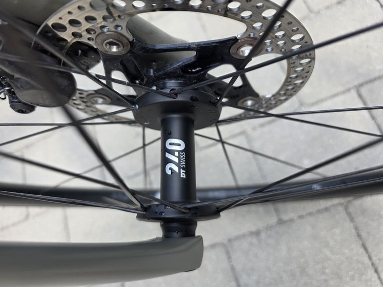 Použité BMC Roadmachine 01 THREE 2023 2023 Road & Gravel — obrázek 7 z 17