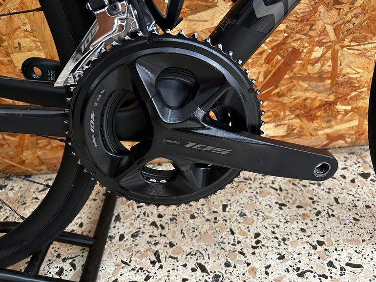 Použité Specialized Tarmac SL7 Comp - Shimano 105 Di2 2024 2024 Road & Gravel — obrázek 7 z 15