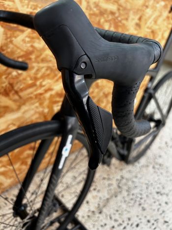 Použité Specialized Tarmac SL7 Comp - Shimano 105 Di2 2024 2024 Road & Gravel — obrázek 15 z 15