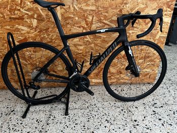 Použité Specialized Tarmac SL7 Comp - Shimano 105 Di2 2024 2024 Road & Gravel