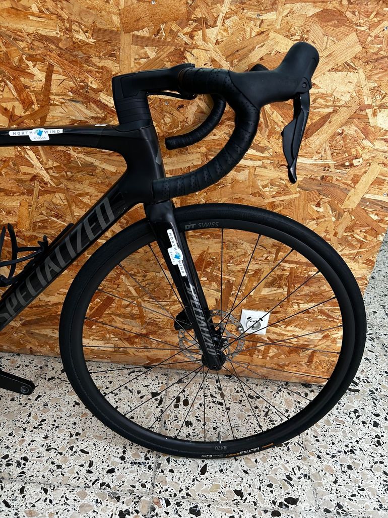 Použité Specialized Tarmac SL7 Comp - Shimano 105 Di2 2024 2024 Road & Gravel — obrázek 4 z 15
