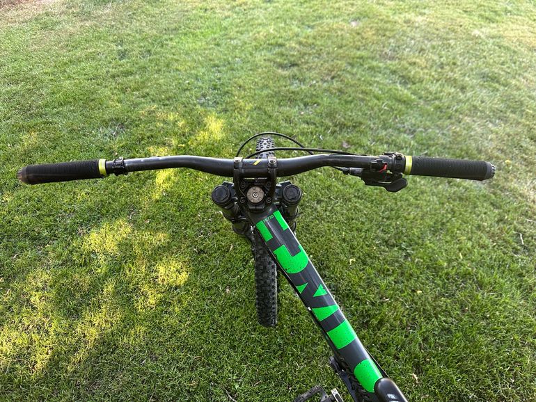 Used Scott Voltage SRAM SX Eagle 2016 Mountainbike, Light Gray — image 7 of 8