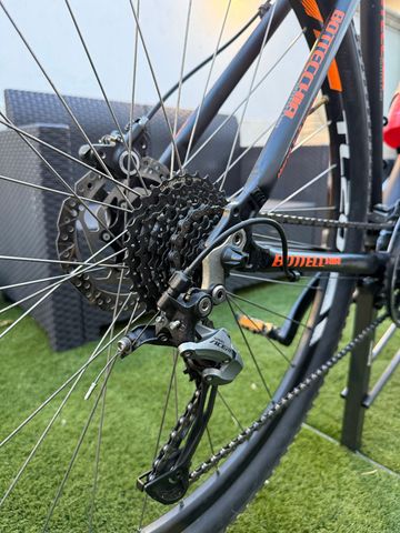 Bottecchia Custom Shimano Acera 2024 Mountainbike d'occasion — image 10 sur 14