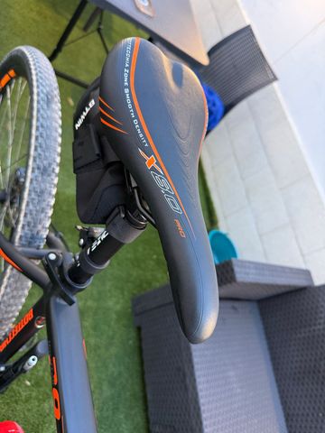 Bottecchia Custom Shimano Acera 2024 Mountainbike d'occasion — image 11 sur 14