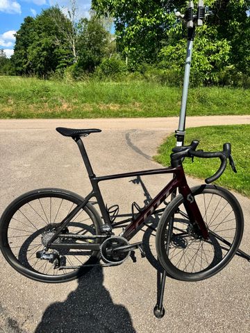 Scott Addict RC 10 2024 2024 Road & Gravel d'occasion