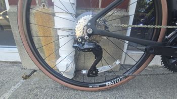 Used Cannondale Synapse Carbon 2 LE 2023 2023 Road & Gravel, Black — image 3 of 9